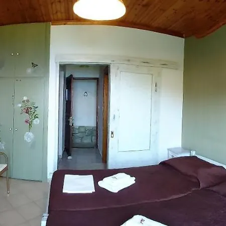 Katerina Fotopoulos & - Papanero Com Apartamento