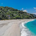 Katerina Fotopoulos & - Papanero Com Lägenhet Agios Ioannis (Thessaly)