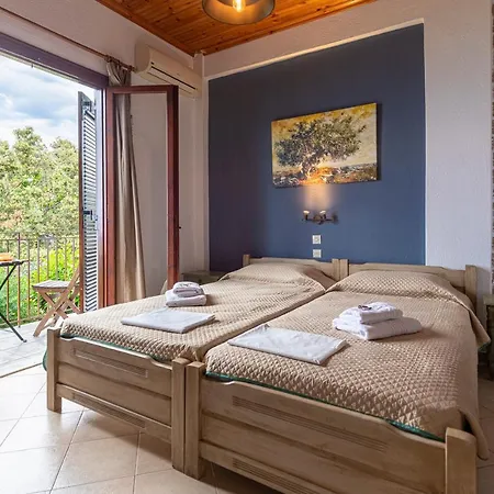 Katerina Fotopoulos & - Papanero Com Apartment